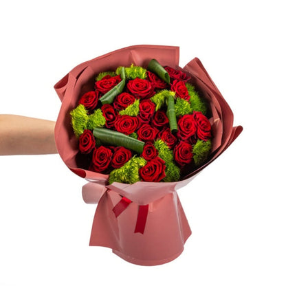 Rouge Chapter – Somon Bukette 21 Kırmızı Gül ve Yeşil Aspidistra
