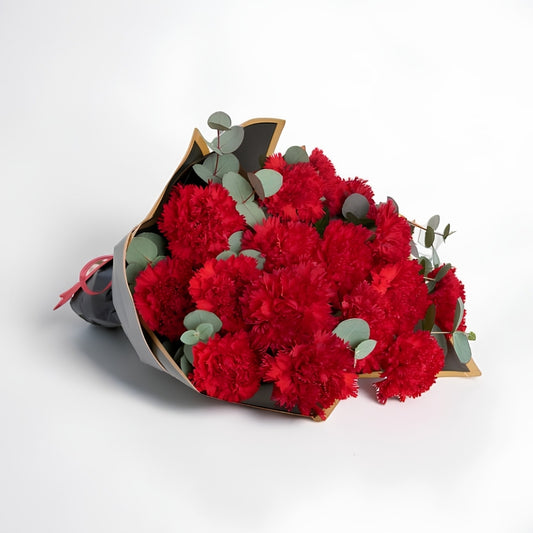 Scarlet Carnation – Kırmızı Karanfil Çiçek Buketi