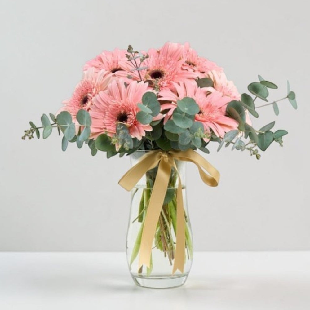 Pink Crystal Glow – Kristal Cam Vazoda Pembe Gerberalar