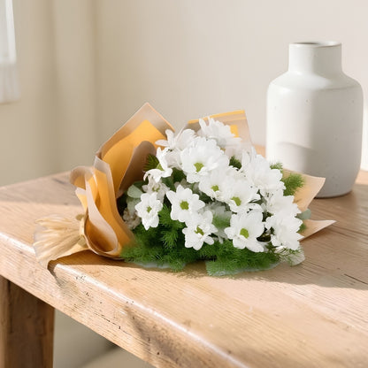 Sunny Daisy – Sarı Bukette Beyaz Papatyalar