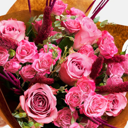 Blush Craft – Kraft Bukette Pembe Gül ve Çardak Güller